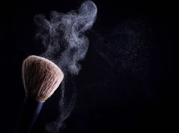 Spazzola cosmetica professionale per polvere — Foto Stock