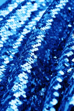 Koyu mavi soyut ışıldak arka plan, çözülmüş Noel ışıkları. Şenlik konsepti. Mavi renk