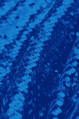 Koyu mavi soyut ışıldak arka plan, çözülmüş Noel ışıkları. Şenlik konsepti. Mavi renk