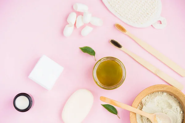 Sıfır atık, banyon için plastiksiz seçenekler. Yeniden kullanılabilir, re