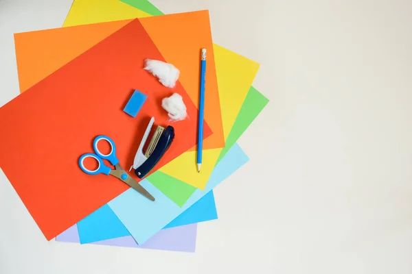 Stap Voor Stap Instructies Een Regenboog Van Gekleurd Papier Creëren — Stockfoto