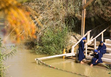 Hacılar Katolik rahibeler