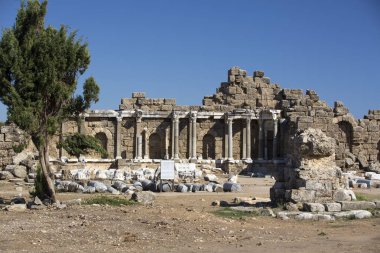 Eski şehrin kalıntıları, Side 