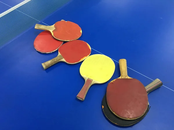 Vecchia racchetta da tennis per ping pong — Foto Stock