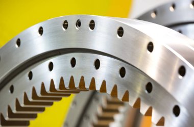 büyük çelik dişli