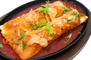 Meksika yemek ve salata 