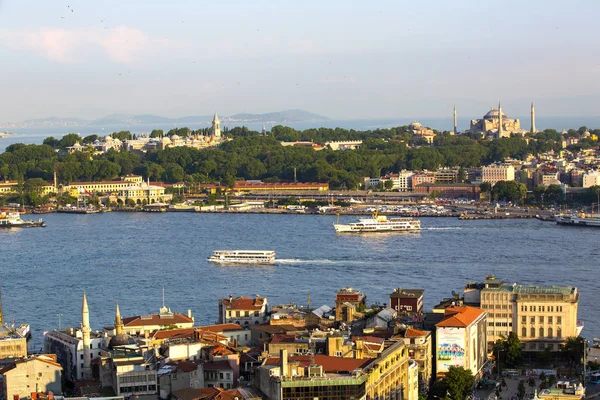 Coucher de soleil panorama de la ville d'Istanbul — Photo