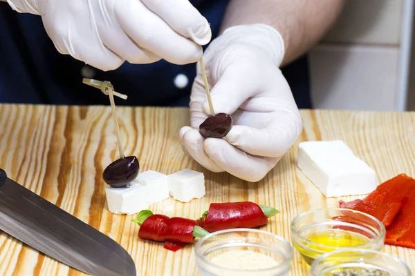 Cooking mini canapes — Stock Photo, Image