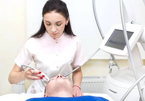 Process at the clinic lipomassage — Stock Photo, Image