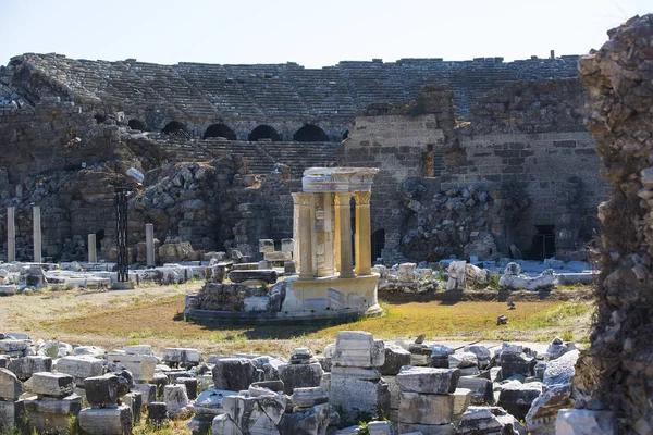 Τα ερείπια της αρχαίας πόλης της Side — Φωτογραφία Αρχείου