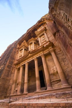 Eski rock city Petra Ürdün'de terk edilmiş.