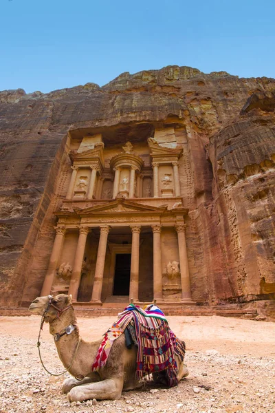 Antiga cidade rochosa abandonada de Petra na Jordânia — Fotografia de Stock