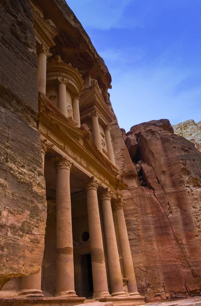Antigua ciudad rocosa abandonada de Petra —  Fotos de Stock