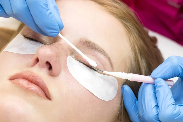 Verfahren für Wimpernverlängerungen, Wimpernkaschierung — Stockfoto