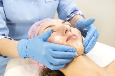 İşlem kozmetik maskesi masaj ve Cilt Bakımı 