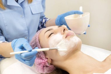 İşlem kozmetik maskesi masaj ve Cilt Bakımı 