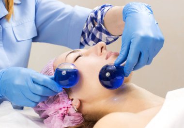 İşlem kozmetik maskesi masaj ve Cilt Bakımı 