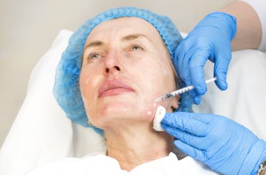 Enjeksiyon ile kozmetik tedavi 