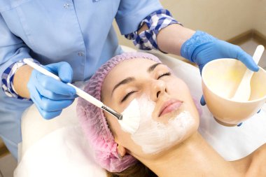 İşlem kozmetik maskesi masaj ve Cilt Bakımı 