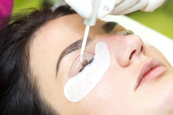 Procedure for eyelash extensions, eyelashes lamination — Stock Photo, Image