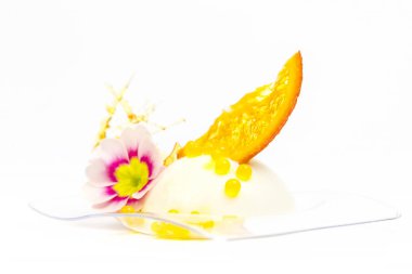 Moleküler mutfak unsurları ile Mini canap