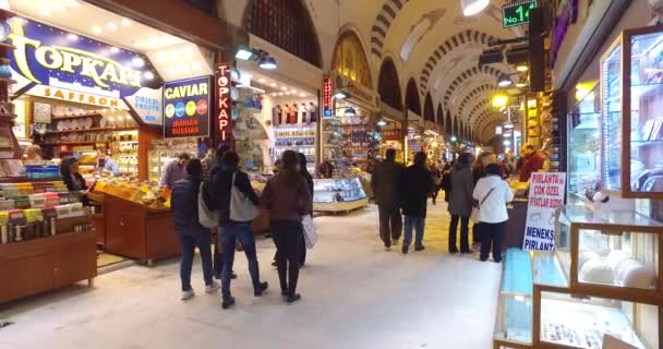 Oude Egyptische markt in Istanbul — Stockvideo