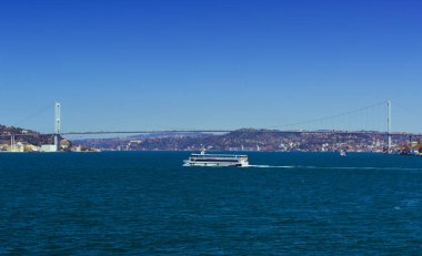 Haliç görünümünden kanal üzerinde Panoraması şehir pistleri 