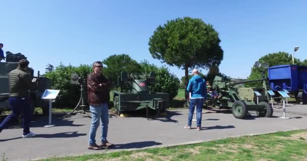 Museu da aviação em Istambul é representado por uma grande coleção de aeronaves civis militares e também a história da aviação na Turquia — Vídeo de Stock