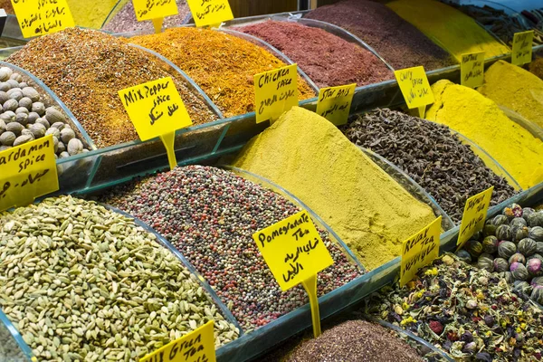 Snoep en specerijen op de Egyptische bazaar Stockfoto