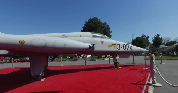 Isztambul repülés Múzeuma képviseli egy nagy gyűjtemény a katonai, polgári légi járművek, valamint a Törökországban a repülés története — Stock videók