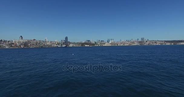 Panorama de la vista desde el Cuerno de Oro en las laderas del conducto Ciudad — Vídeos de Stock