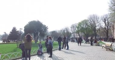Sultanahmet Meydanı Istanbul'ziyaret turist için bir yer