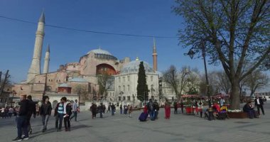 Sultanahmet Meydanı Istanbul'ziyaret turist için bir yer