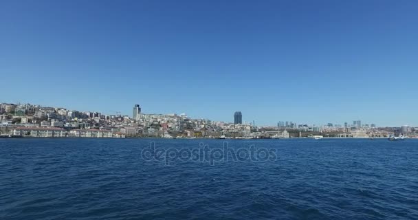 Panorama of view from the Golden Horn on the duct slopes City — Stock Video