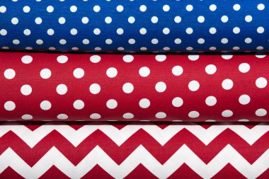 Verilirse arka planı renkli l kumaş rulo