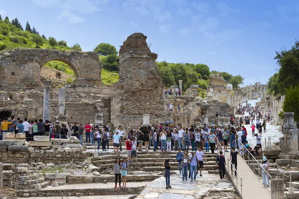 Les ruines de l'ancienne cité antique d'Ephèse — Photo