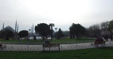 Sultanahmet Meydanı Istanbul'ziyaret turist için bir yer