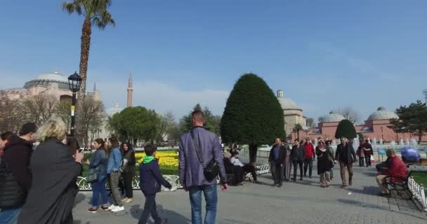 Piața Sultanahmet un loc pe care turiștii îl pot vizita în Istanbul — Videoclip de stoc