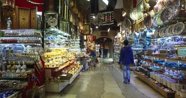 Sultanahmet Square um lugar para os turistas visitarem em Istambul — Vídeo de Stock