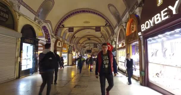 Sultanahmet Square um lugar para os turistas visitarem em Istambul — Vídeo de Stock