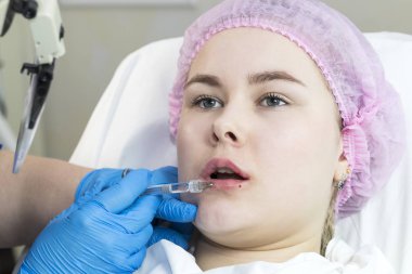 Enjeksiyon ile kozmetik tedavi