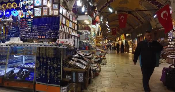 Sultanahmet Square un endroit pour les touristes à visiter à Istanbul — Video