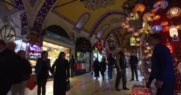 Plaza Sultanahmet un lugar para los turistas a visitar en Estambul — Vídeos de Stock