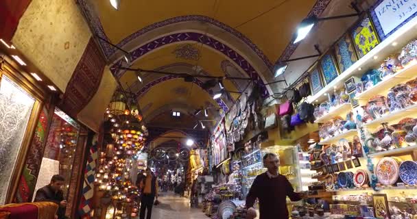 Torget Sultanahmet en plats för turister att besöka i Istanbul — Stockvideo