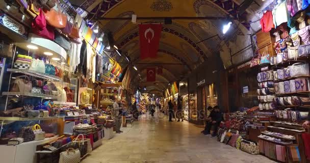 Sultanahmet plein, een plek voor toeristen om te bezoeken in Istanbul — Stockvideo