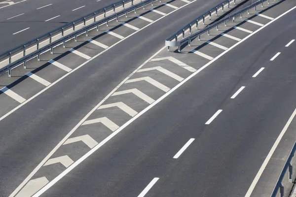 Trilha de asfalto multibanda removida — Fotografia de Stock