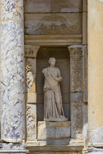 Las ruinas de la antigua ciudad antigua de Éfeso —  Fotos de Stock