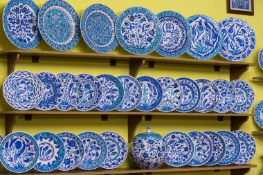 Geleneksel Türk dekoratif seramik 