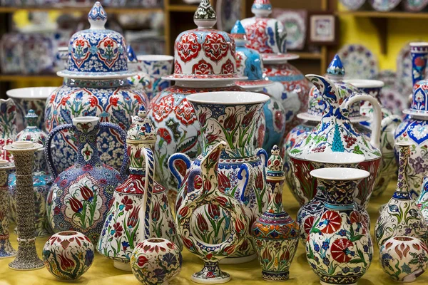 Traditionele Turkse decoratieve keramiek — Stockfoto