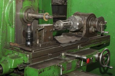 Çalışma mekanizmaları metal işleme makineleri